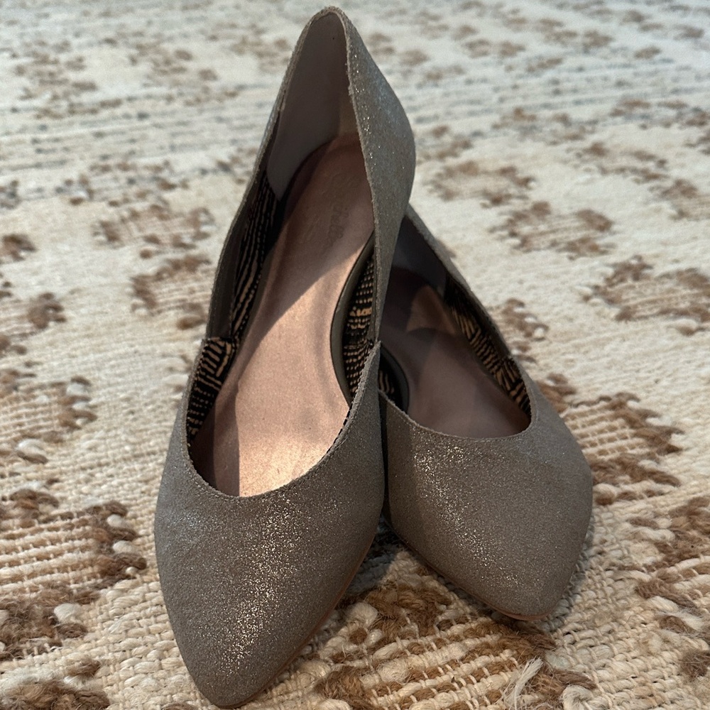 Metallic Seychelles flats